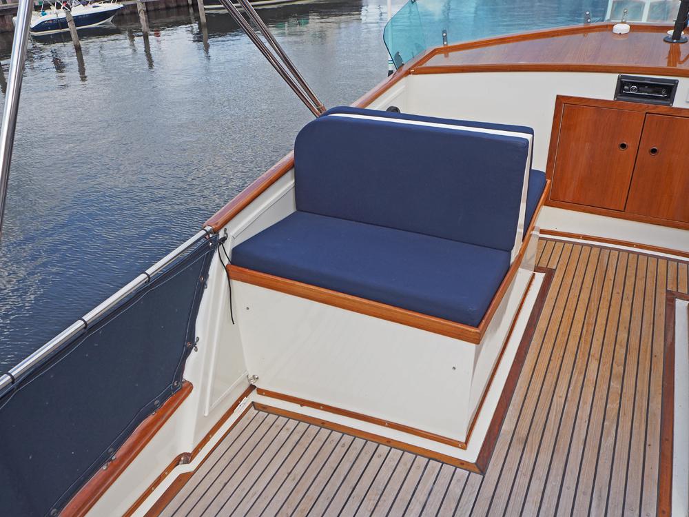 picture Deck equipment